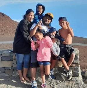 Meet your Posher, Aini